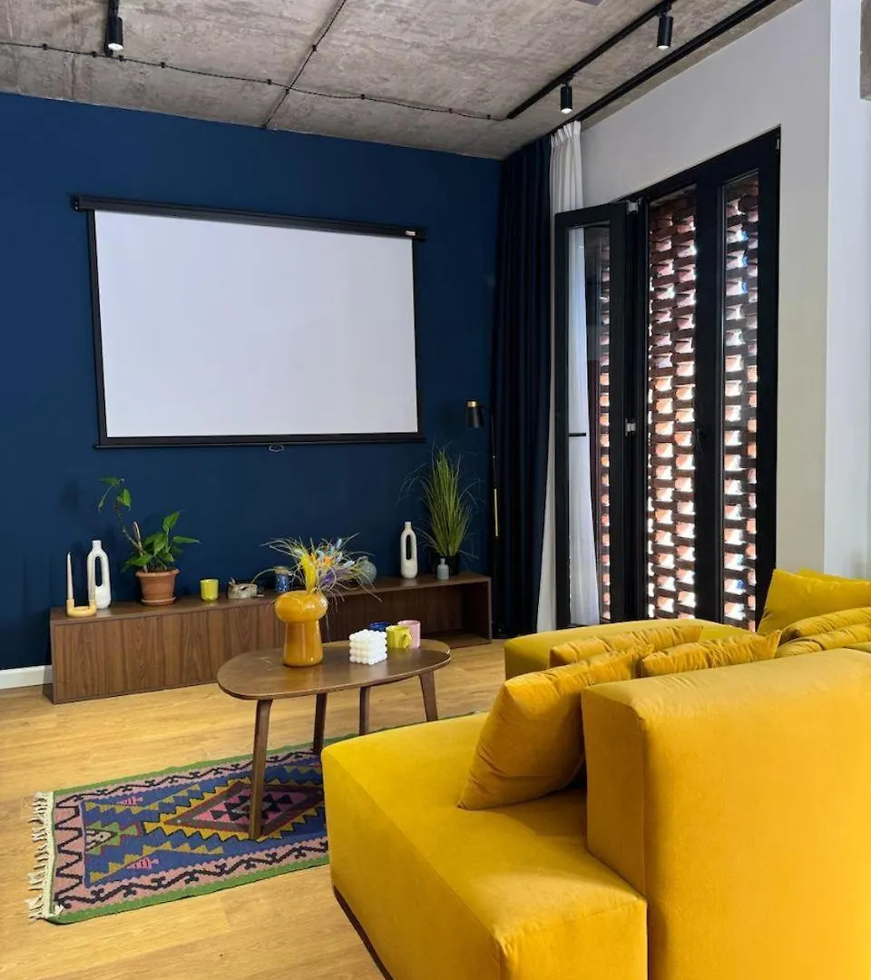 Dan'S Contemporary Flat With A Home Cinema Tbilisi Georgia